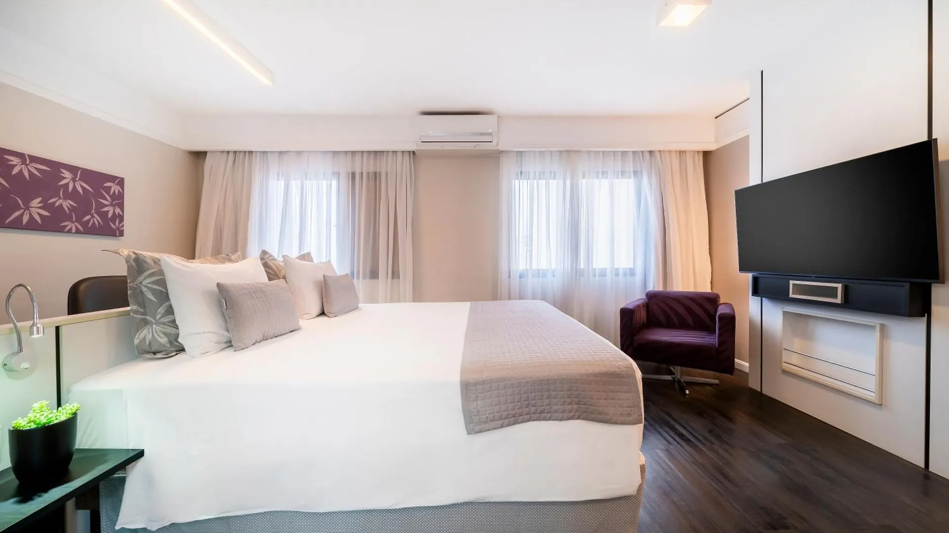 Mercure Sao Paulo Ibirapuera Privilege Hotel
